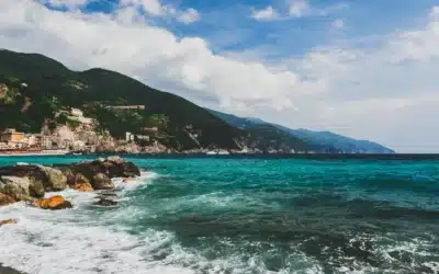 Explorez les Joyaux Cachés de la Côte d’Azur en Bateau au Départ de Cannes – 2025